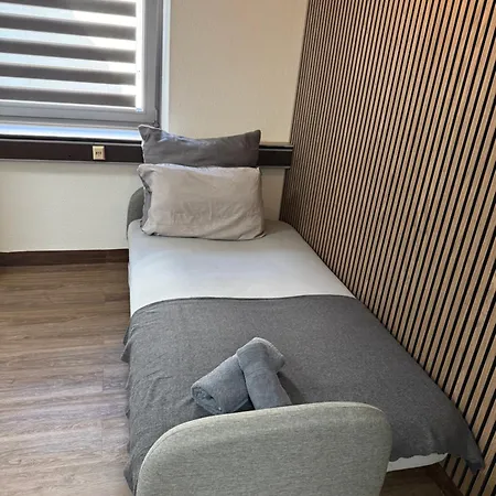 Garland-rooms *